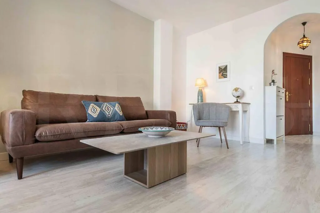 Spacious & Authentic Apartment By Rems Malaga Spain